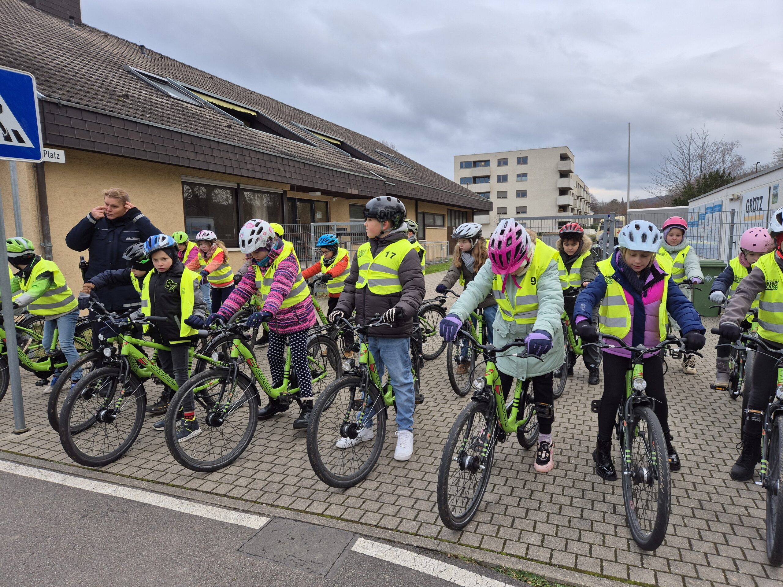 Sicher unterwegs – Fahrradtraining für Klasse 4